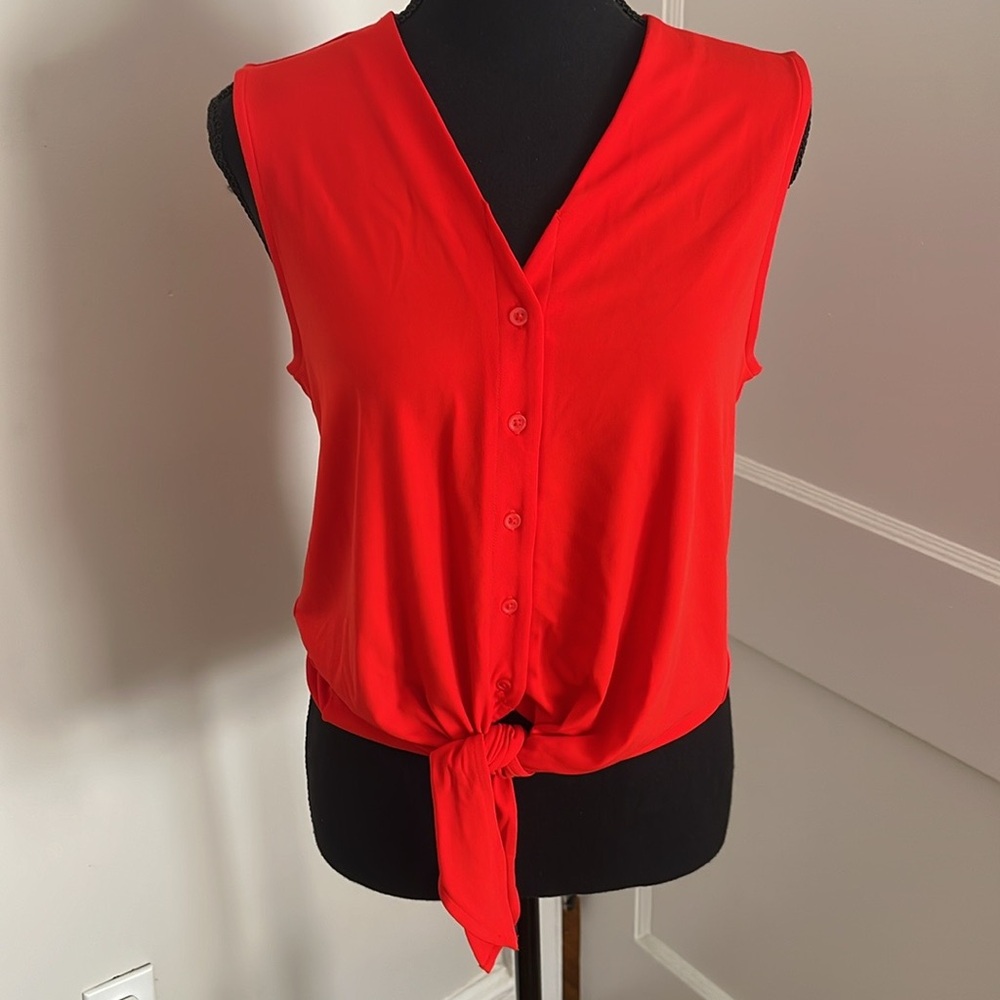 Sale! NWT top